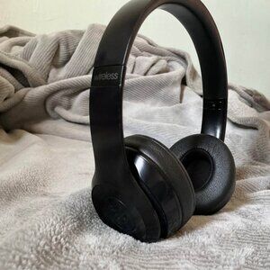 Beats solo 3 wireless